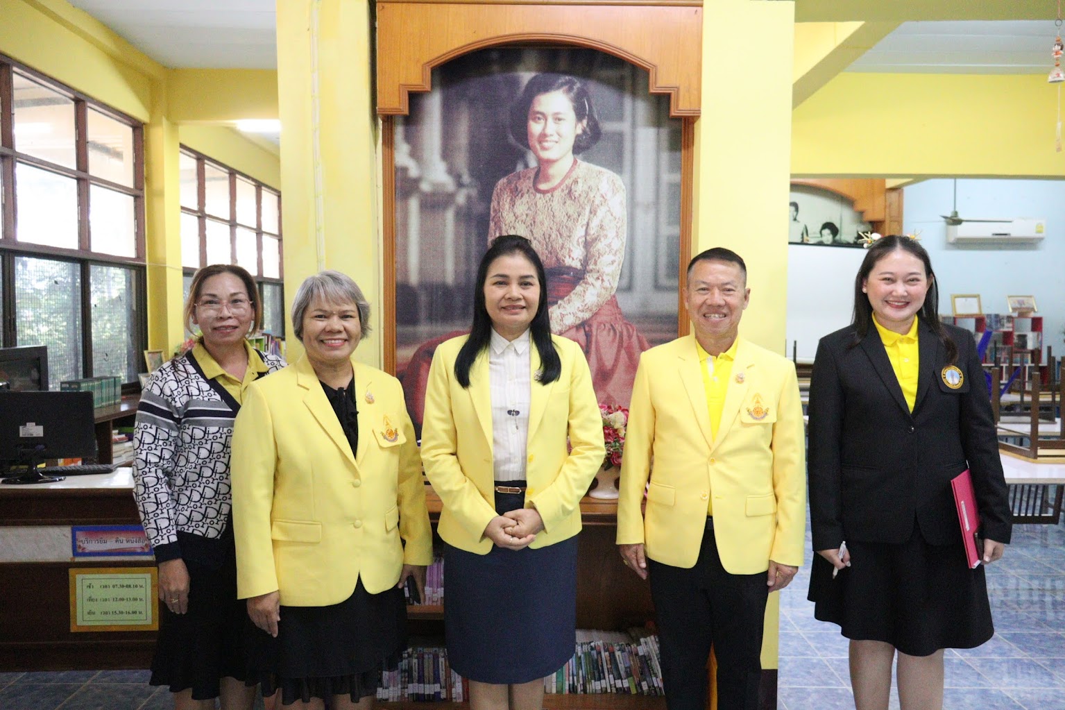 ผอ.สพม.ชัยภูมิ ลงพื้นที่ติดตาม นโยบาย เรียนดี มีความสุข ของ รมต.ศธ. โดยการนำนโยบายลงสู่การปฏิบัติ ณ สถานศึกษา ให้ผู้บริหารดี ครูดี นักเรียนดี สามดี มีความสุข ส่งผลให้นักเรียนเรียนดี มีความสุขได้ ณ โรงเรียนโนนคูณวิทยาคาร รัชมังคลาภิเษก 